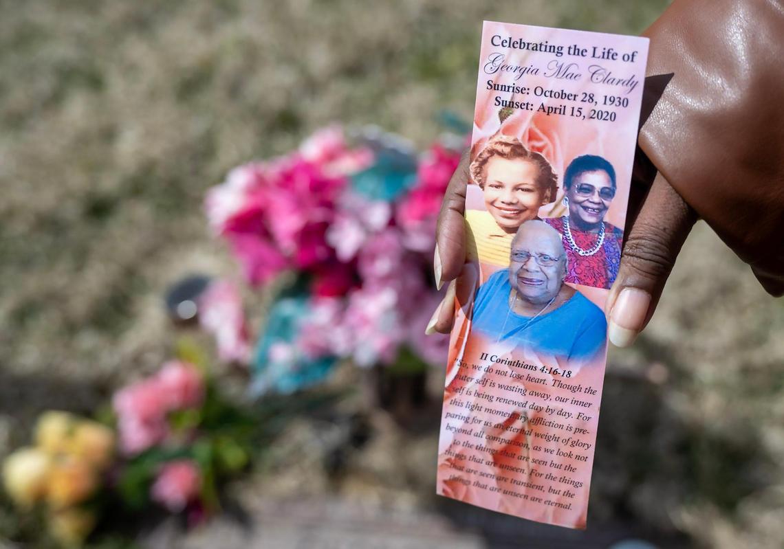 Garnice “Gee Gee” Robertson displayed a small tribute card created in her mother’s memory.