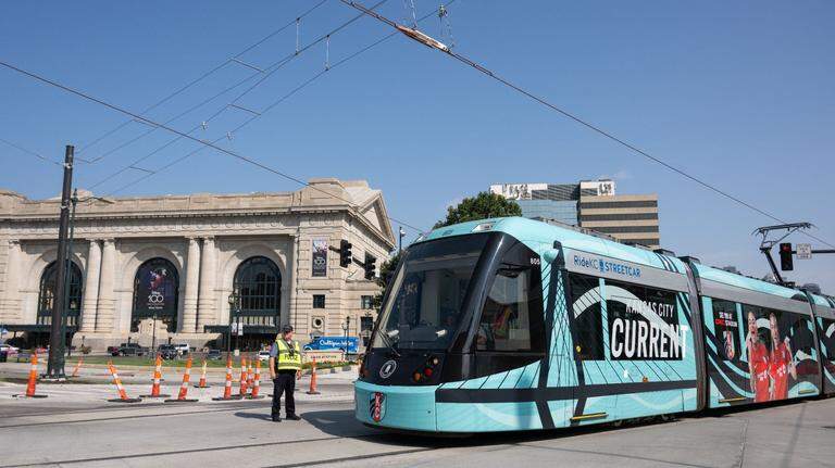 Riverfront streetcar opens Monday, but route is already changing