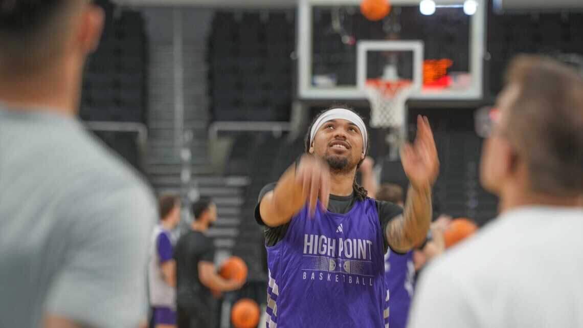 Look who’s in Providence with High Point hoops ... he’s a former Kansas Jayhawks guard
