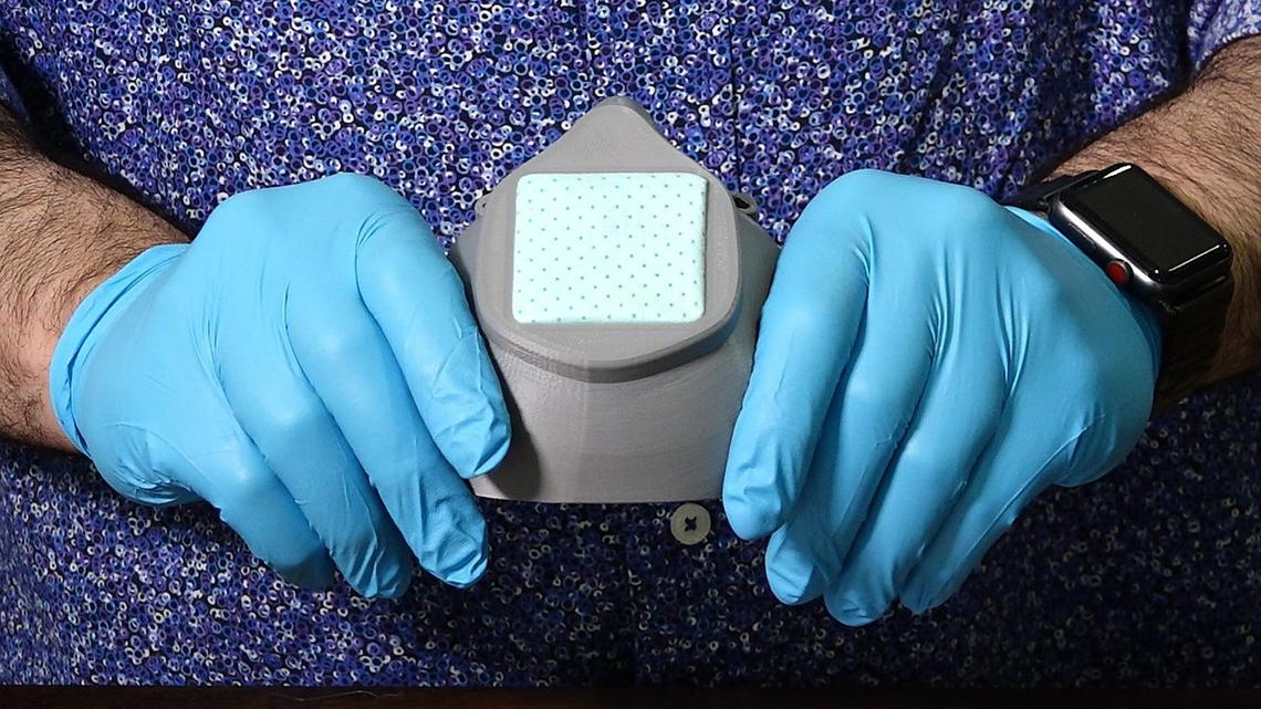 Kansas City company uses 3D printing to produce masks with replaceable filter
