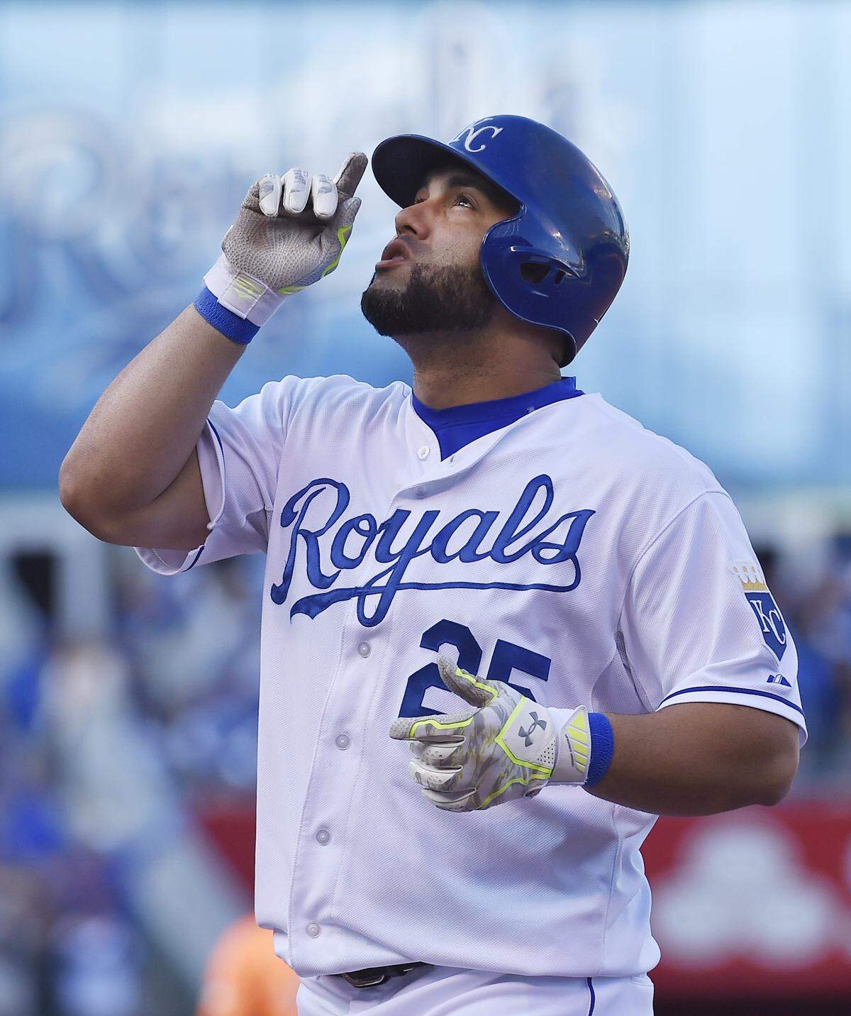 Kansas City Royals designated hitter Kendrys Morales points to the sky after singling in the sixth inning during Friday’s ALDS baseball game on October 9, 2015 at Kauffman Stadium in Kansas City, Mo.