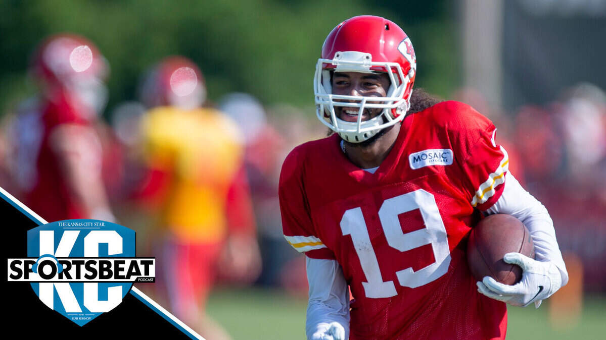 Chiefs wide receiver Marcus Kemp runs after catching a pass during training camp at Missouri Western State in St. Joseph on Sunday, Aug. 4, 2019.