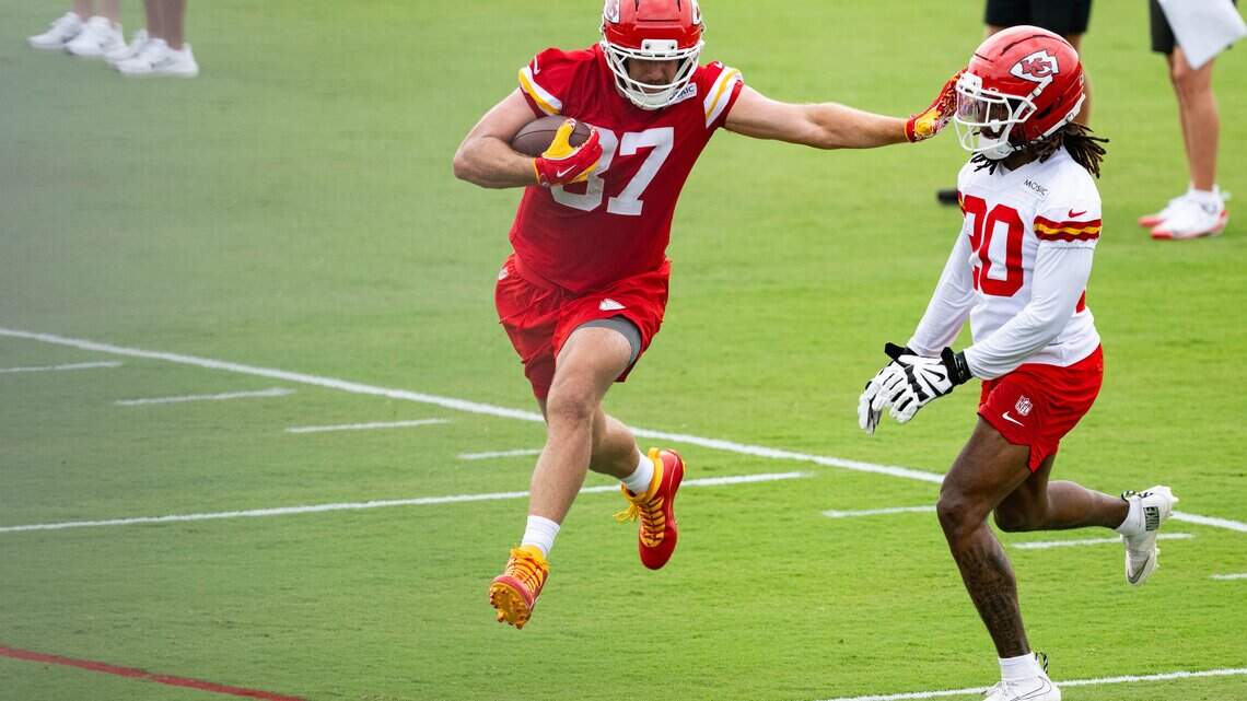 How energized and svelte Travis Kelce set tone on first day of Chiefs practice