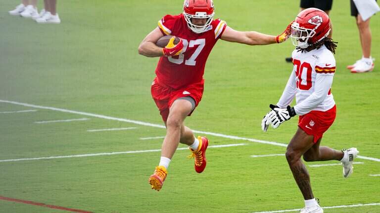 How energized and svelte Travis Kelce set tone on first day of Chiefs practice