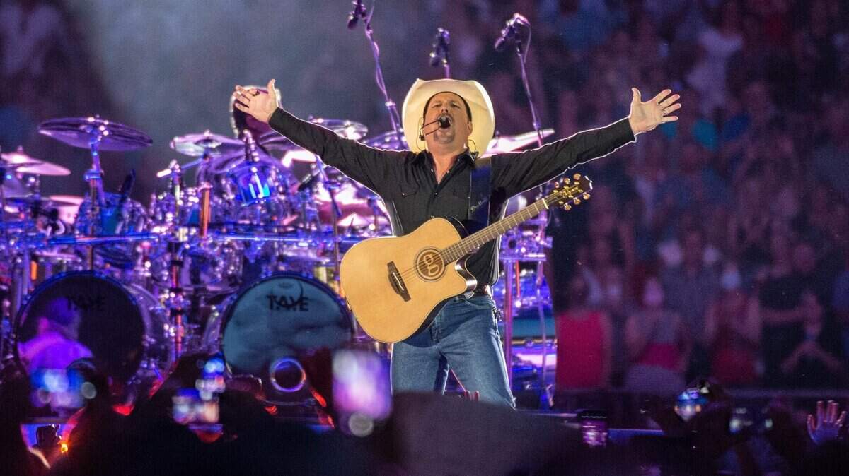 Country icon Garth Brooks to return to KC next month | Kansas City Star