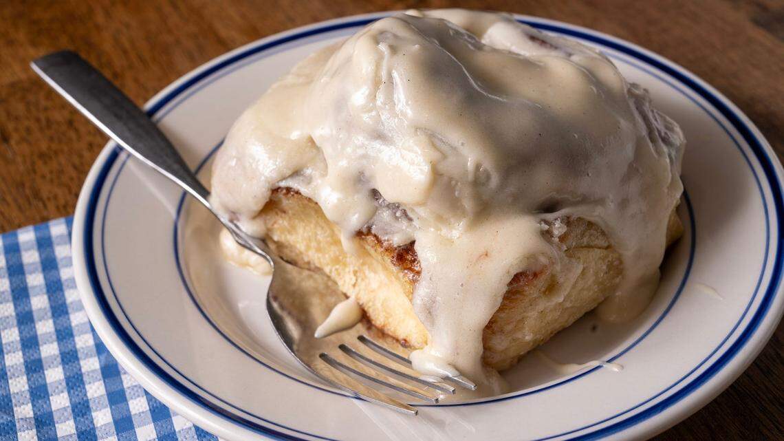 Donna Kelce promised I’d love the cinnamon rolls from this KC brunch spot. She was right