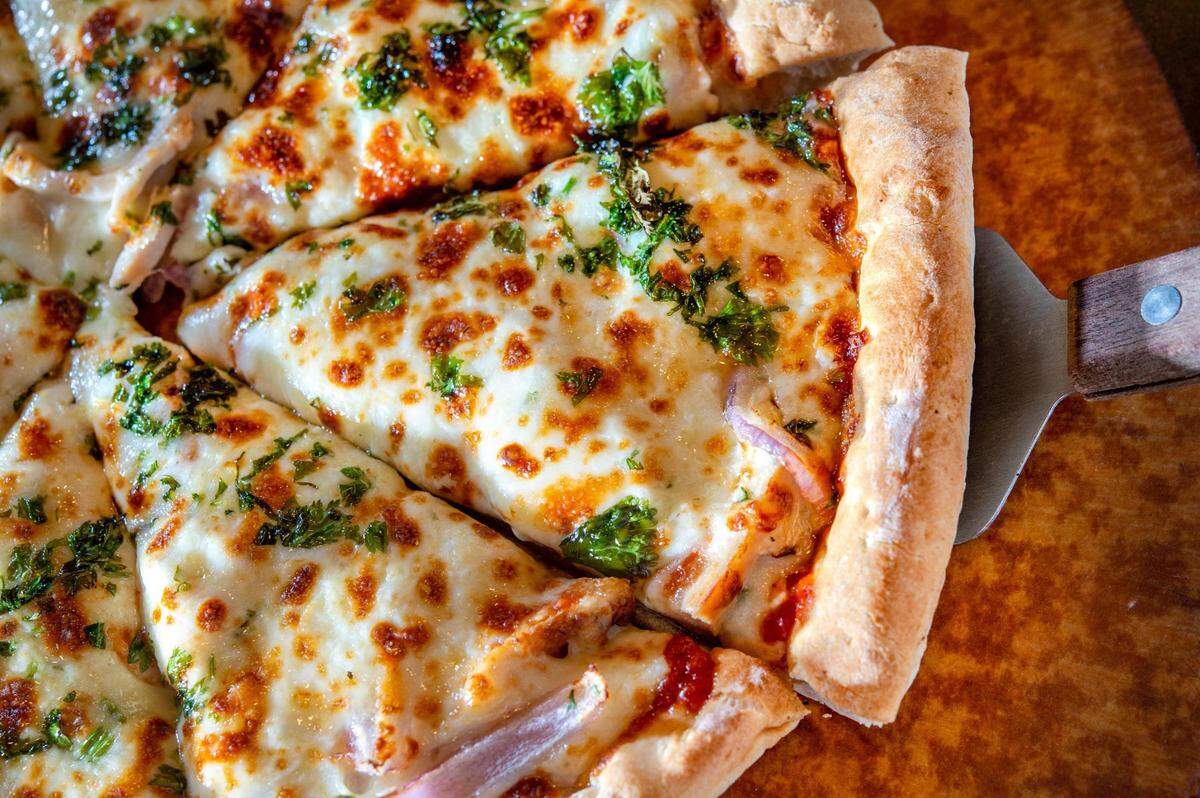 At Minsky’s Pizza Cafe & Bar, 5105 Main St., a fan favorite is the barbecue chicken pizza, made with spicy barbecue sauce, red onions, mozzarella, provolone and Monterey Jack cheeses, topped with cilantro.