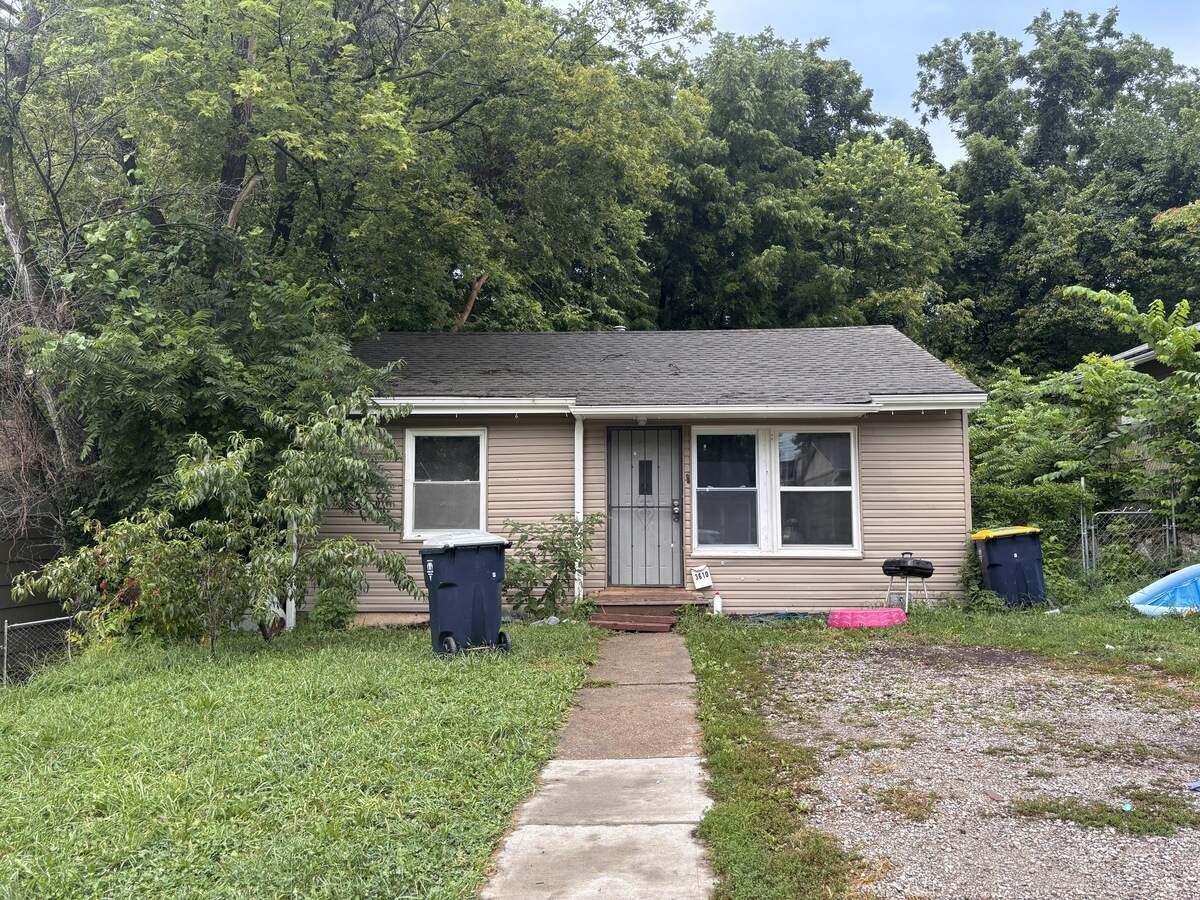 The house in the 3600 block of Norton Avenue in Kansas City where 16-year-old Traelynn Sibley was shot Saturday night.