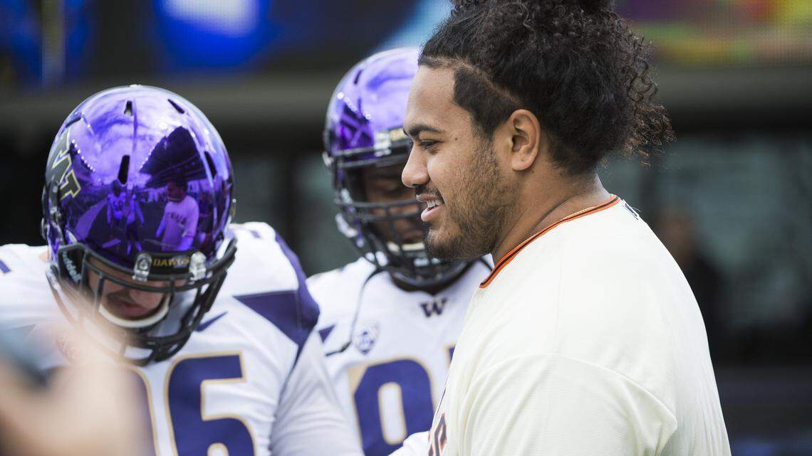 Vita Vea out of Washington is Terez A. Paylor's top defensive lineman prospect in this year's draft.