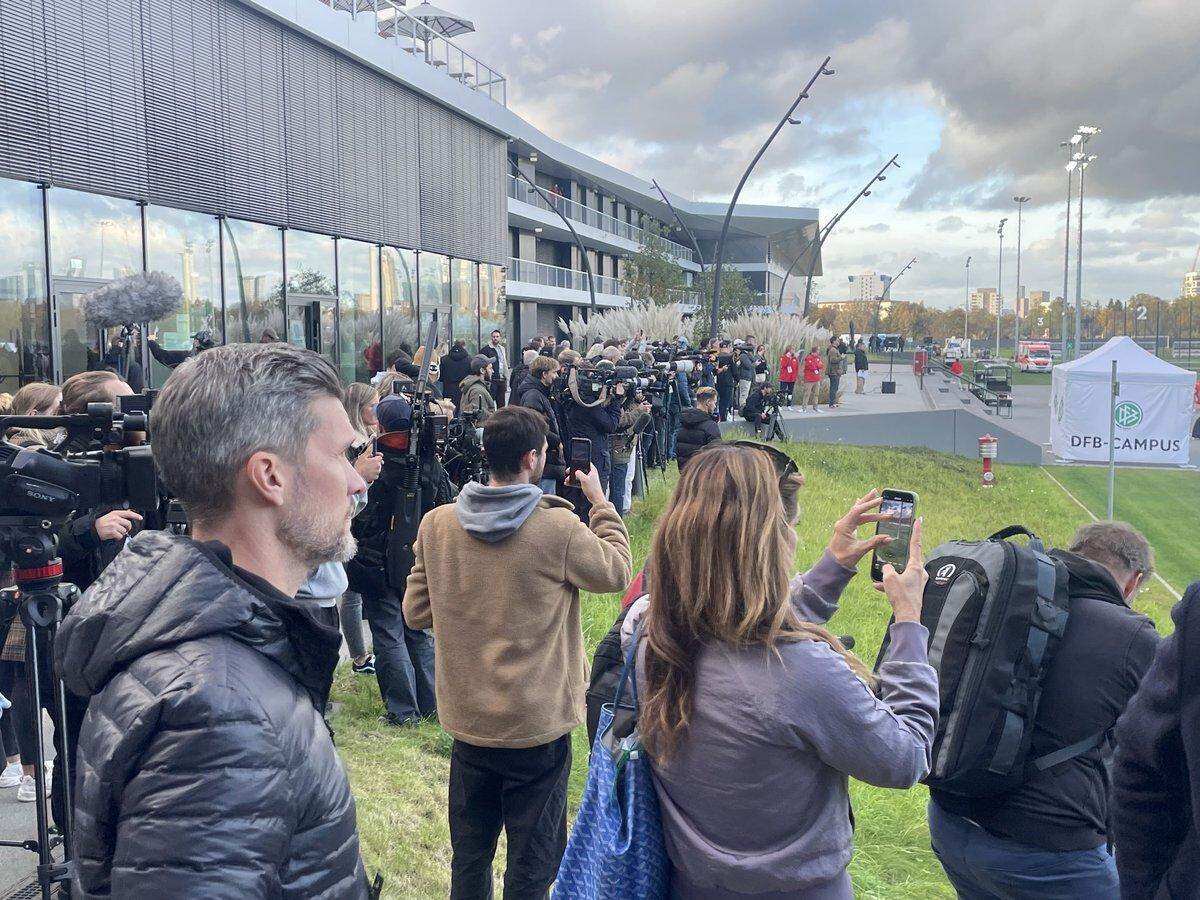 The Kansas City Chiefs practice in Frankfurt, Germany brought out a large contingent of media before their game against the Miami Dolphins.