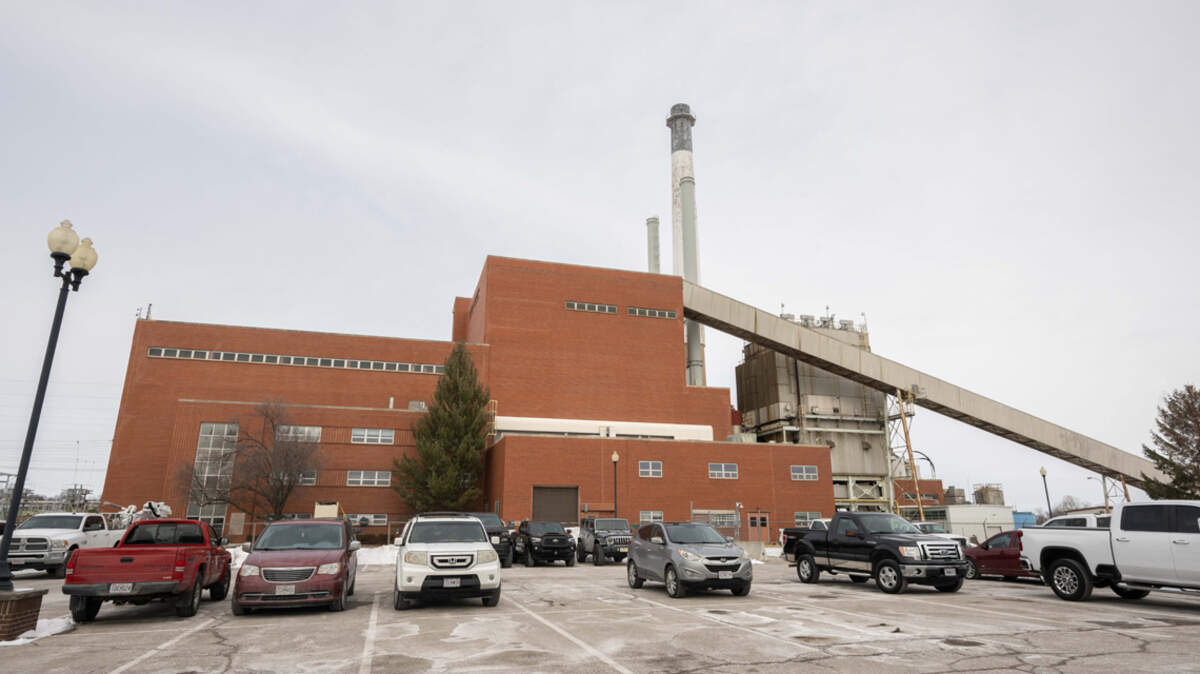 The currently-defunct Blue Valley Power Plant in Independence will reopen and undergo major expansion as an AI data center.