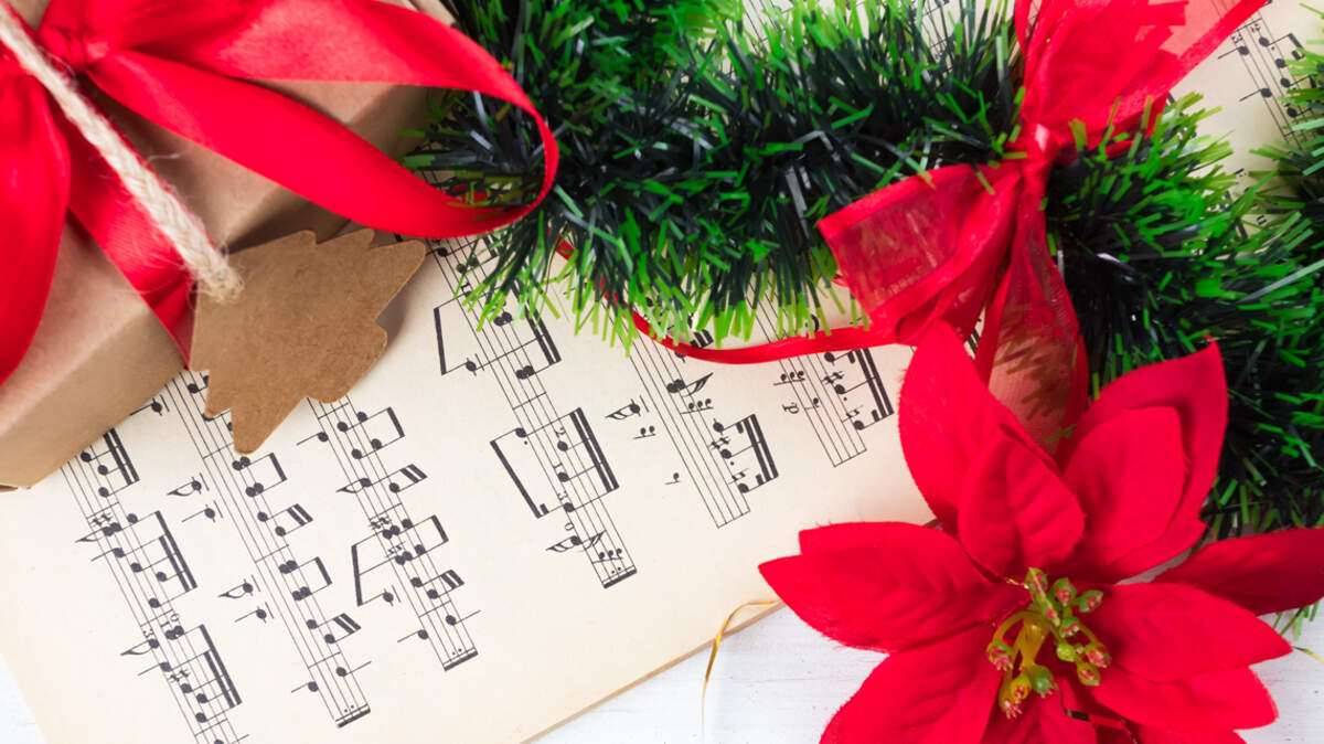 Neuroscientists find that holiday tunes boosts our mood and nostalgia, while also triggering complex memories during the holiday season.