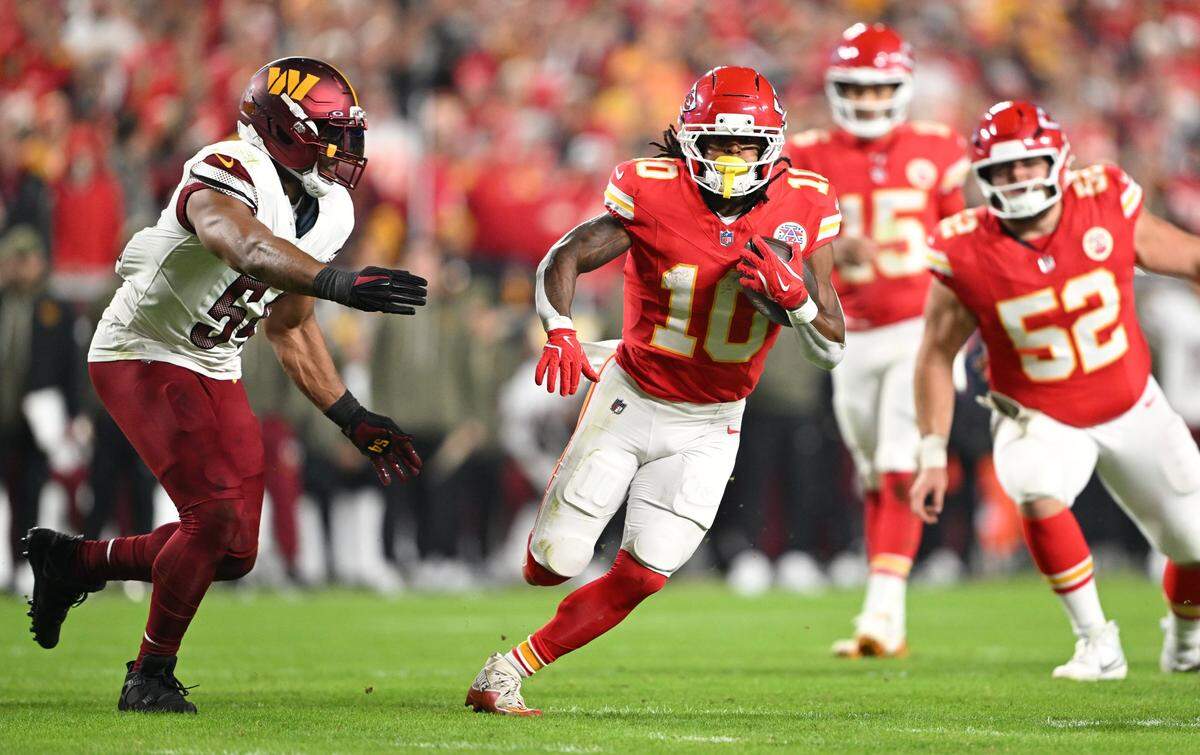 Kansas City Chiefs running back Isiah Pacheco (10) runs for yardage in the first half against the Washington Commanders on Monday, Oct. 27, 2025, at GEHA Field at Arrowhead Stadium.