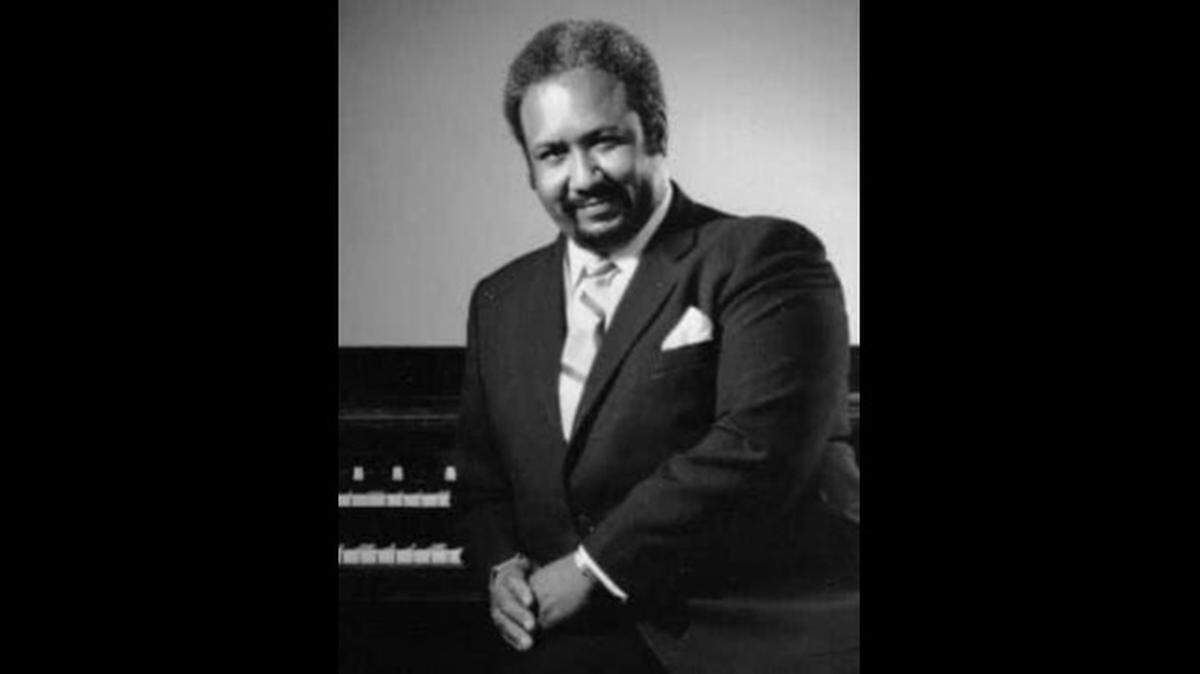 Everette DeVan obit