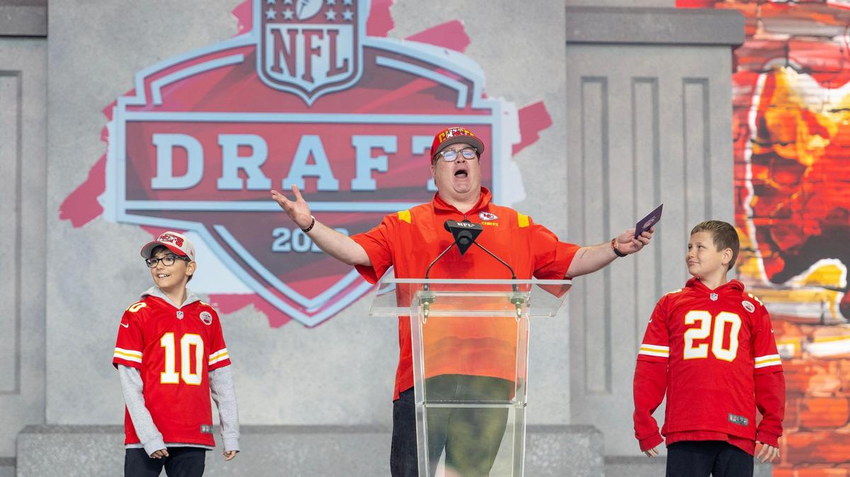 Actor Eric Stonestreet announces the Kansas City Chiefs selection of Virginia Tech defensive back Chamarri Conner as the 119th pick during the fourth round of the NFL Draft outside of Union Station on Saturday, April 29, 2023, in Kansas City.