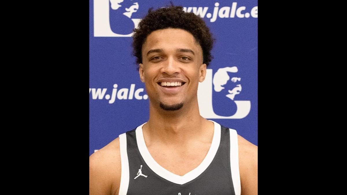Justin Cross has joined KU basketball as a walk-on ahead of the 2023-24 season.