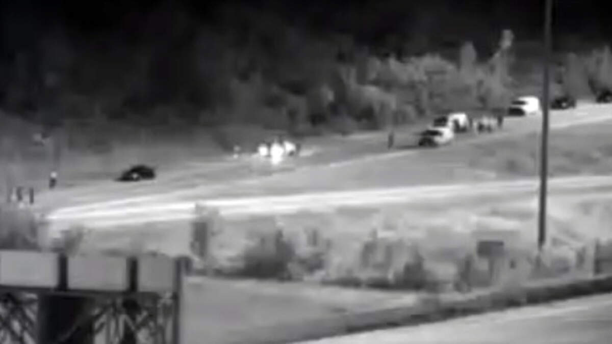 Homicide: Man’s body found near vehicle on I-49 in KC | Kansas City Star