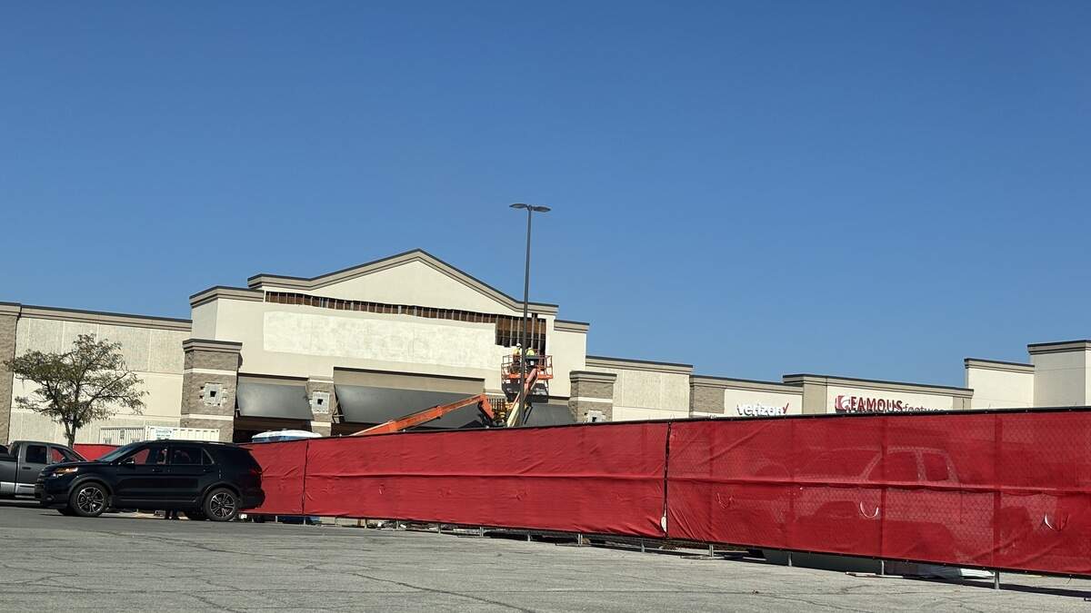 New discount grocery store to open in Johnson County near just-opened Trader Joe...