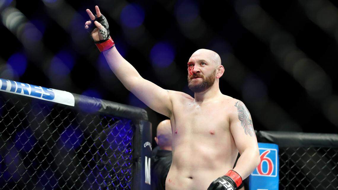 Zak Cummings waves to the crowd after a win over Trevin Giles. Cummings will fight back home in Kansas City this weekend.