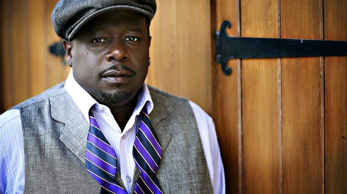 Cedric the Entertainer will headline a night of comedy Dec. 1 at the T-Mobile Center that also will include Felipe Esparza, D.L. Hughley, Gary Owen and Eddie Griffin.