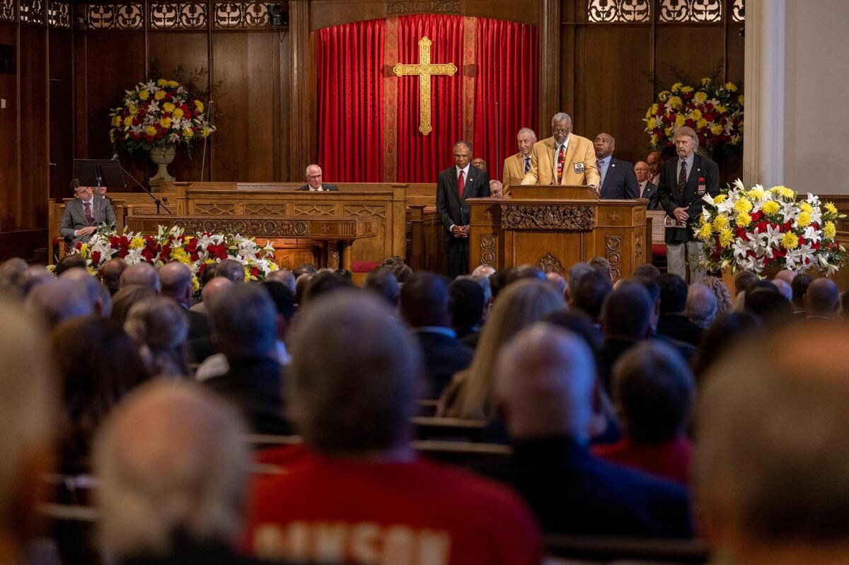 Kansas City Chiefs Hall of Famer Bobby Bell spoke during Len Dawson’s memorial service at Country Club Christian Church on Friday, Sep. 16, 2022, in Kansas City.