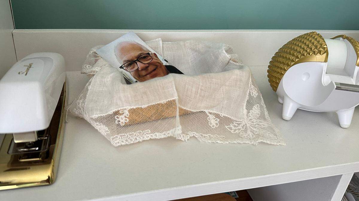 When Susan Vollenweider returned home from a loved one’s funeral, she put the memorial card from his funeral on her desk to keep her memories of him close by.
