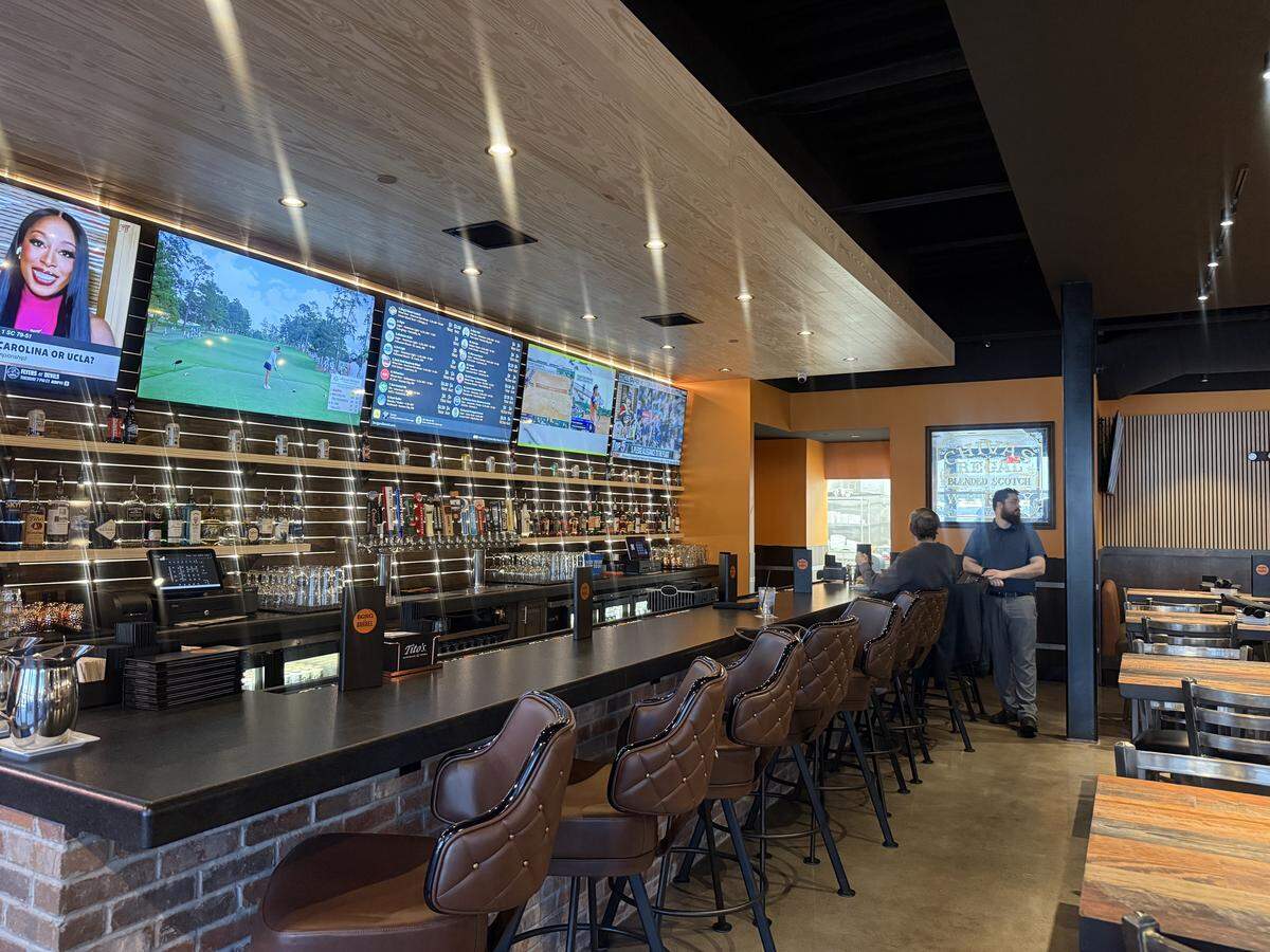 Burg & Barrel’s newest location in Ranch Mart North neighbors Billie’s Grocery.
