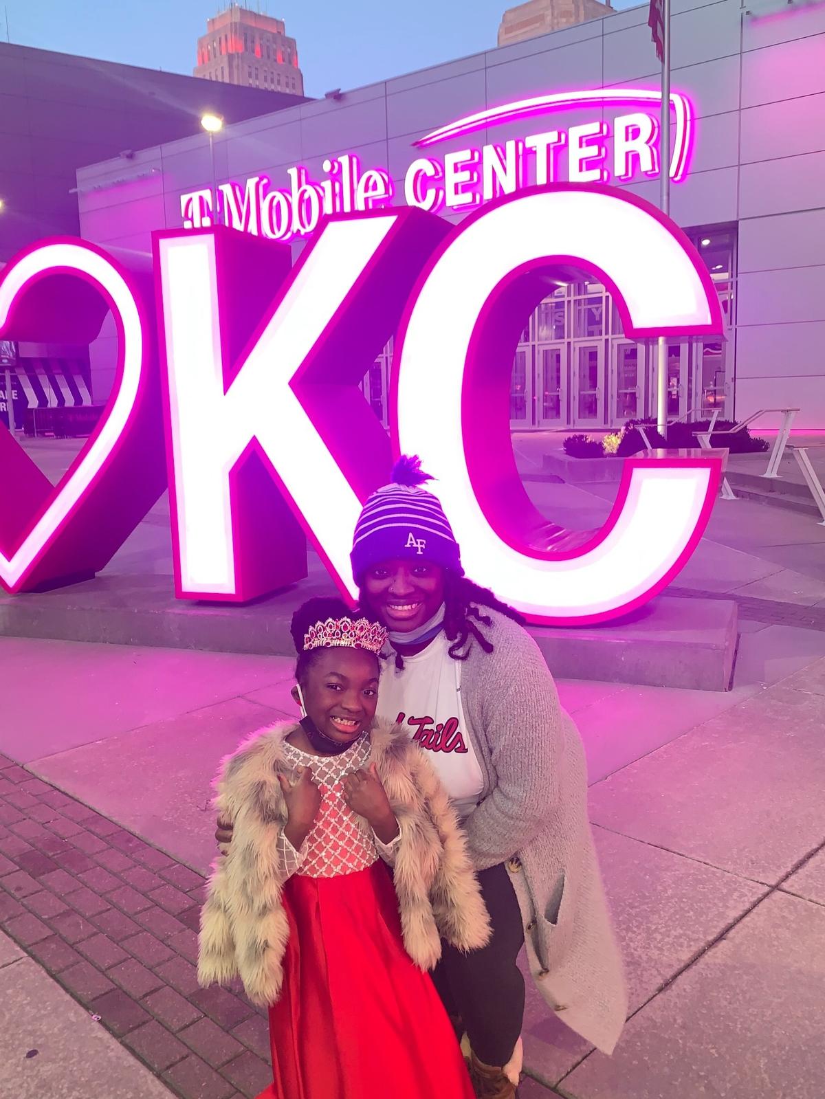 Markeita Phillips and her 6-year-old daughter, Providence, were among those who came to the T-Mobile Center in downtown Kansas City on Friday, expecting to attend a Disney on Ice show. But city officials shut down the performances because of a COVID-19 outbreak.
