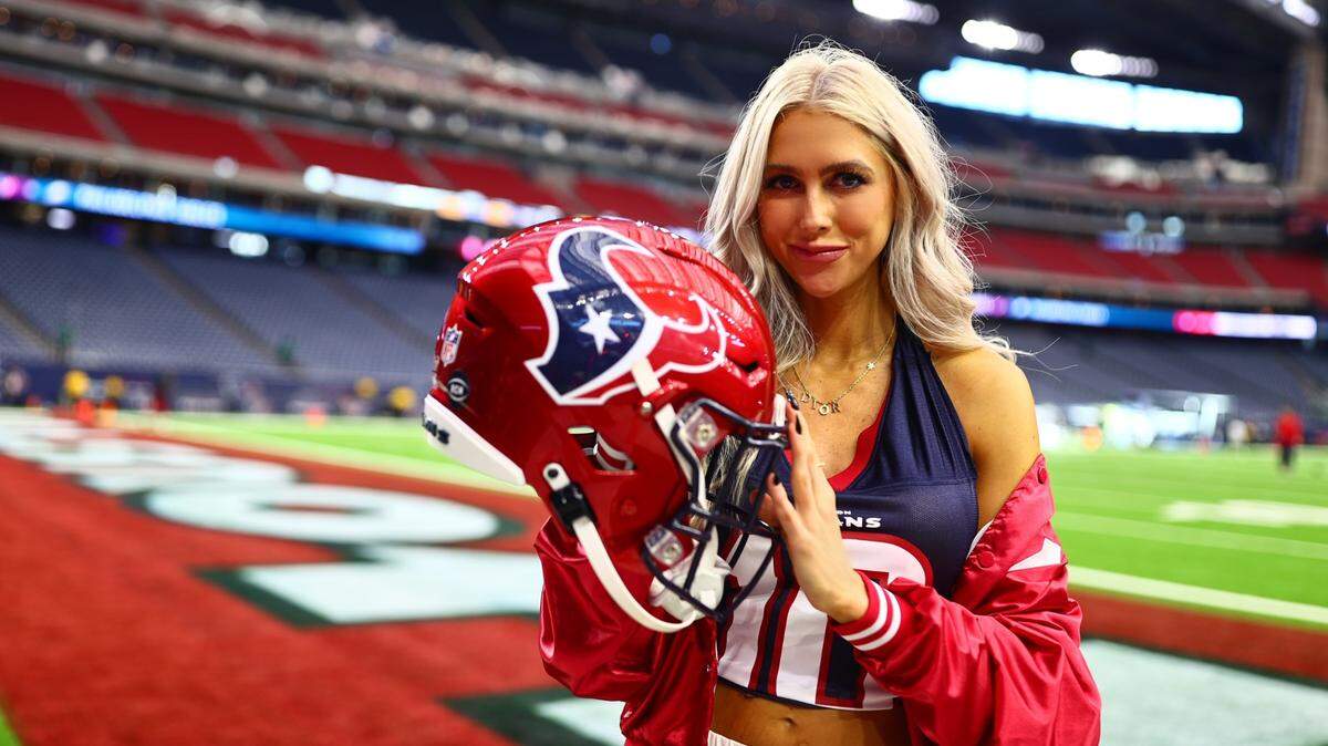 Lacey Jane Brown was on the field with a Houston Texans helmet at NRG Stadium on one of the 32 NFL games she made it to in 73 days.