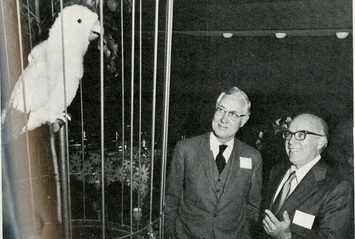 Betty Crocker Tree House and Bake Shop featured animatronic birds that would turn their heads, flap their wings and speak.