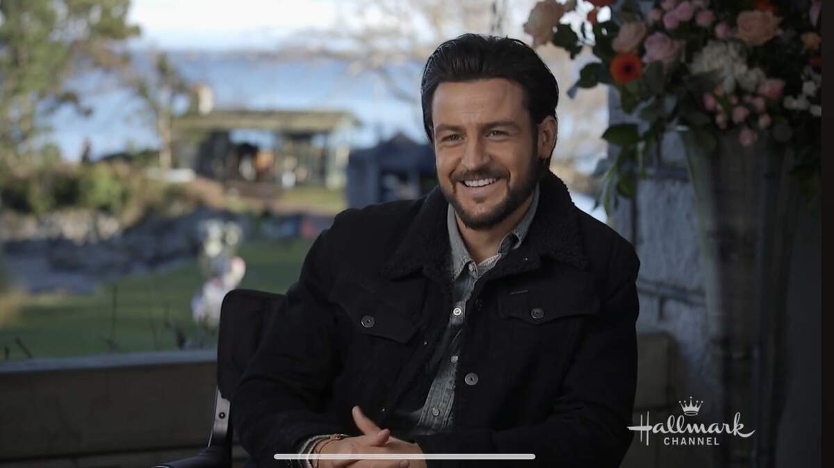 Tyler Hynes, one of the most popular stars on the Hallmark Channel, stars in the upcoming Chiefs-themed Hallmark Christmas movie that will film in Kansas City next month.