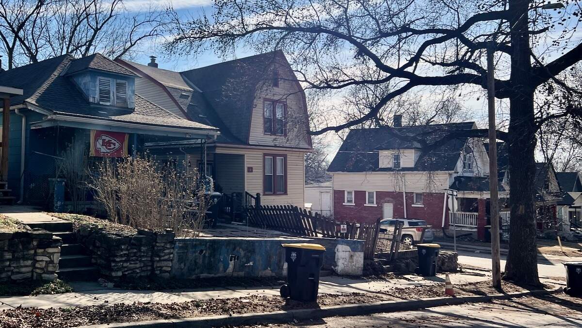 When they start inspections in the Lykins neighborhood, KC Water contractors will have to check water pipes inside some homes.