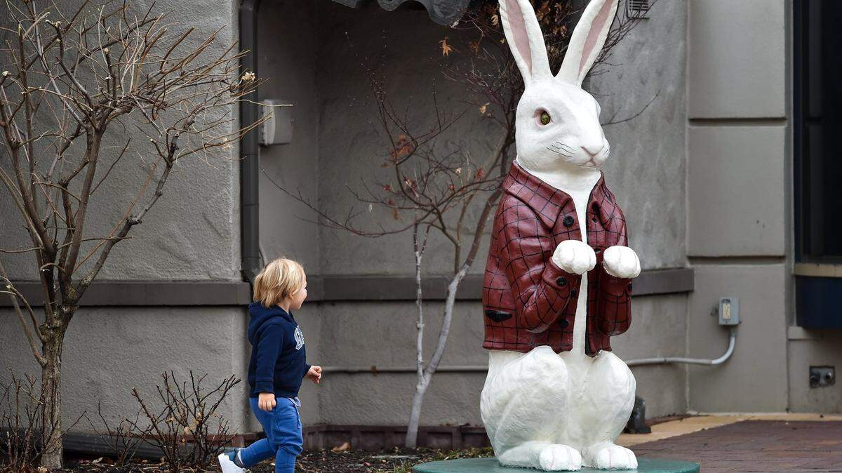 Lee the bunny greets a fan at West 48th Street and Pennsylvania Avenue on the Country Club Plaza.