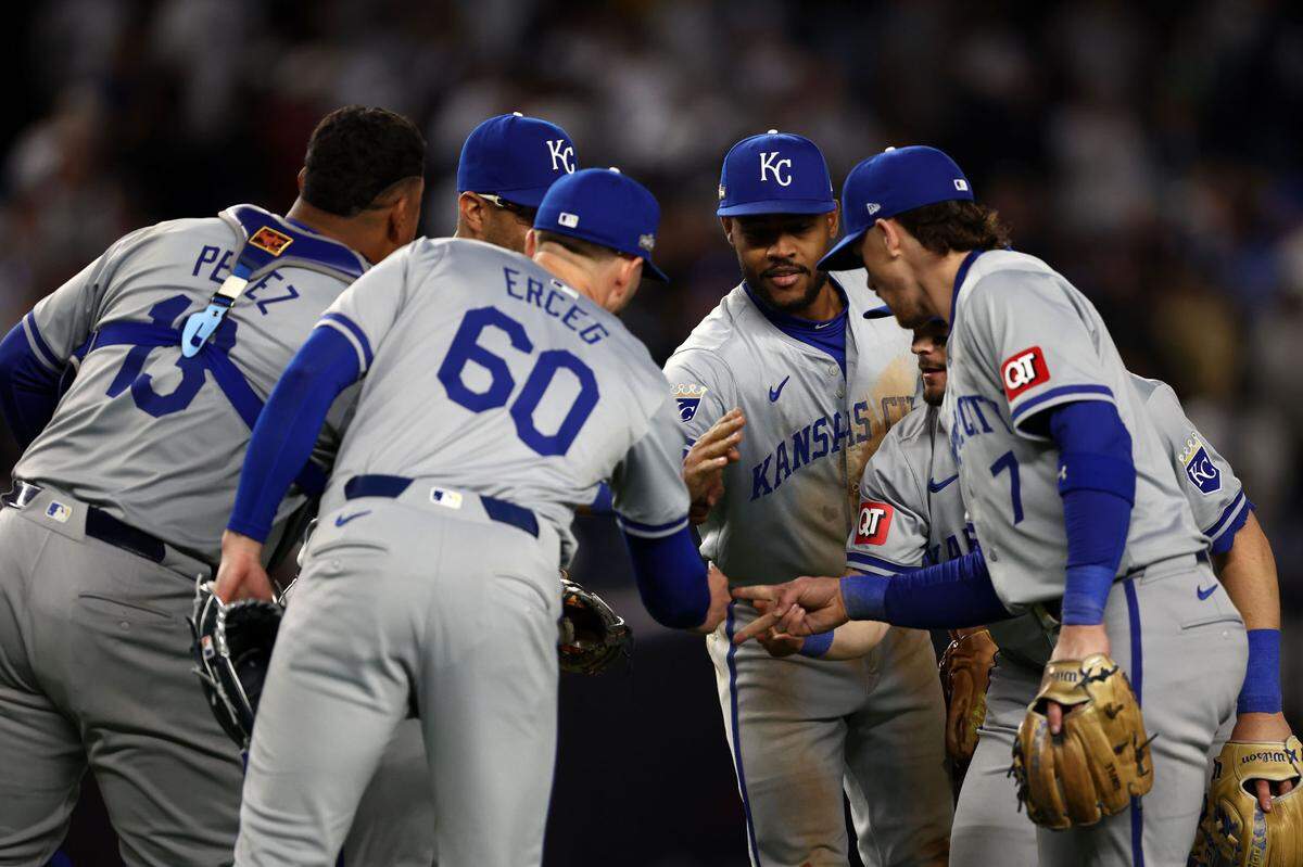 Kansas City Royals players react after the ninth inning against the New York Yankees during Game 2 of the ALDS at Yankee Stadium on Oct. 7, 2024.