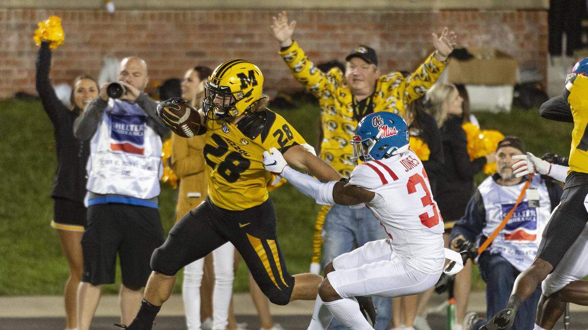 Missouri running back and Bishop Miege grad Dawson Downing scored a touchdown during Saturday’s win over Ole Miss.