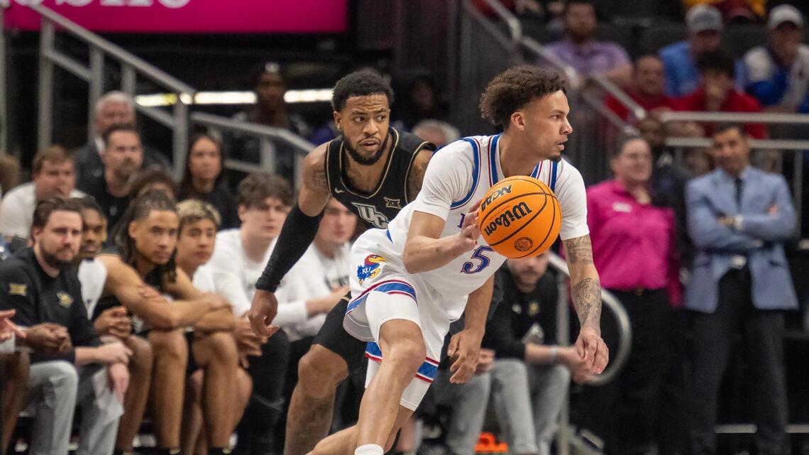 Former KU guard Mayo struggles from beyond the arc for Atlanta Hawks in Vegas