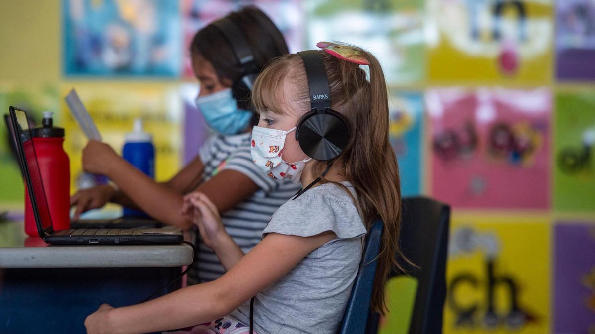 Kansas City area school district had no mask rule. COVID and quarantines changed that