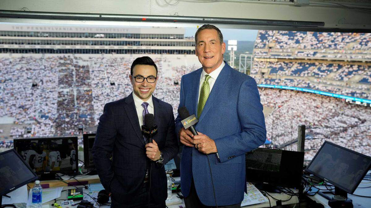 Former Chiefs quarterback Todd Blackledge (right) with Noah Eagle.
