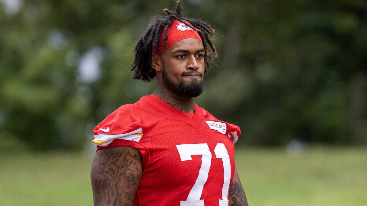 Chiefs update injuries to Josh Simmons, Chris Jones after Wednesday practice