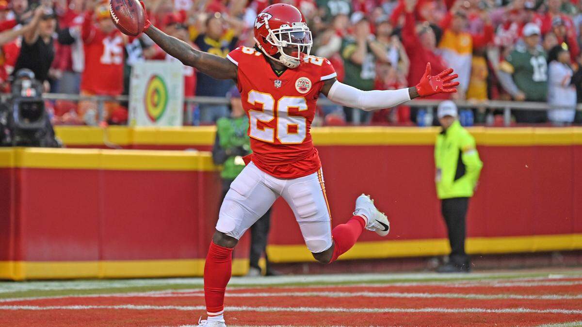Kansas City Chiefs defensive back Chris Lammons (26) reacts after advancing a muffed punt during an NFL football game against the Green Bay Packers Sunday, Nov. 7, 2021, in Kansas City, Mo. (AP Photo/Peter Aiken)