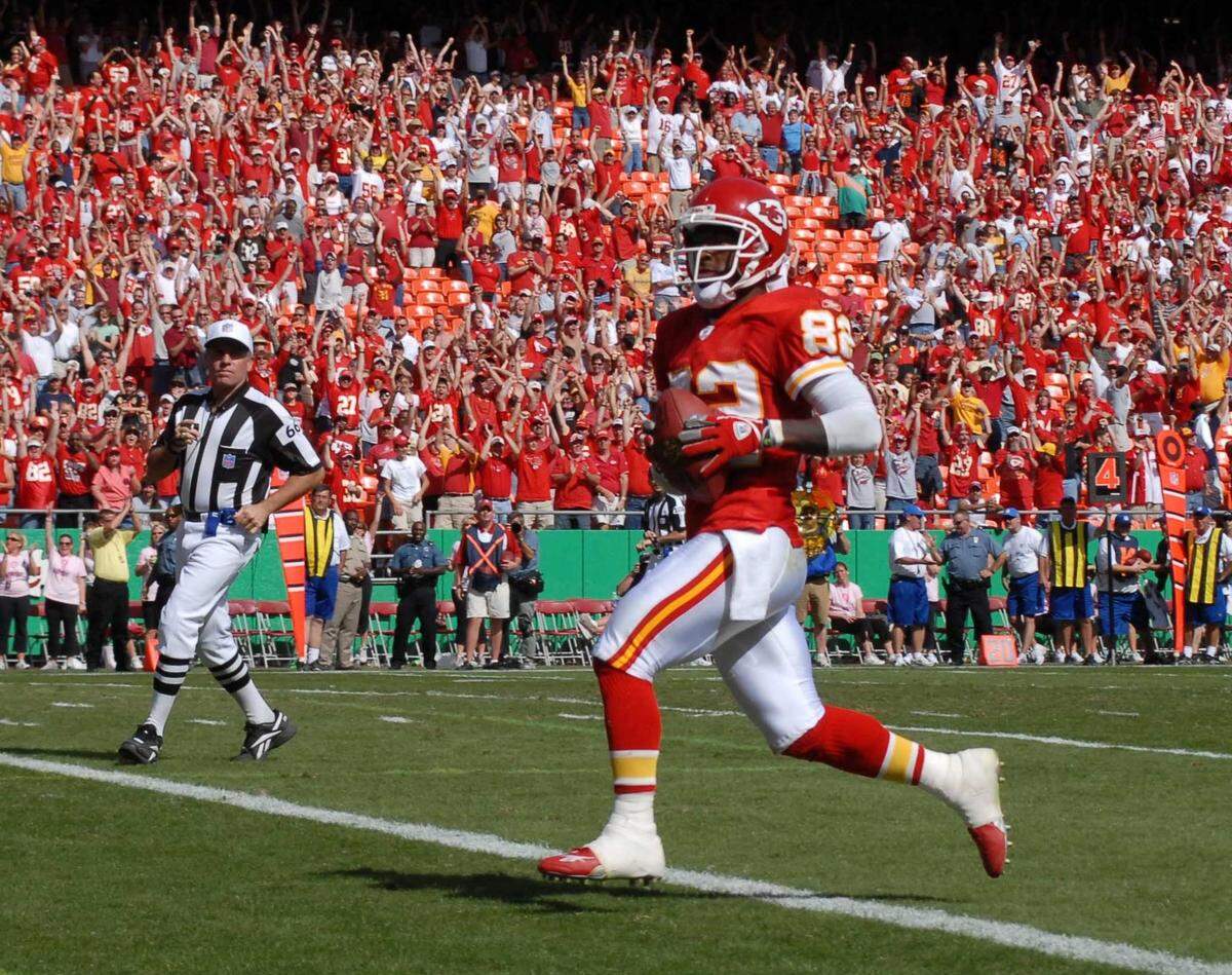 Chiefs return man Dante Hall returns a punt for a touchdown against the San Francisco 49ers during the second half of a game at GEHA Field at Arrowhead Stadium in Kansas City on Oct. 1, 2006.