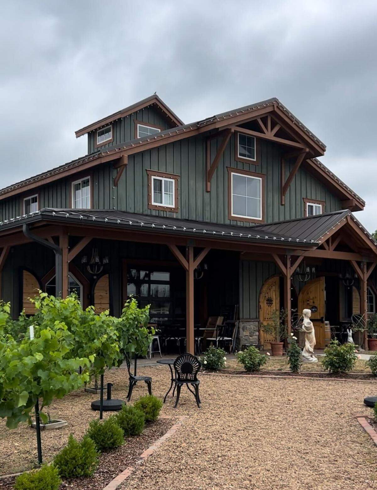A new Johnson County coffee shop, an exentsion of Serendipity Farm & Vine, gives caffeine-drinkers a farm experience.