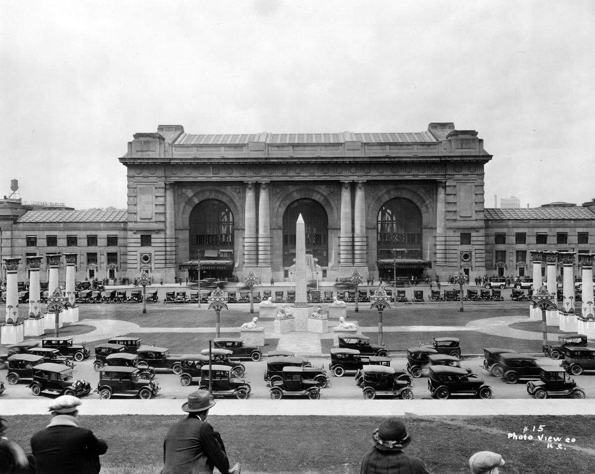 Shriners parade and ceremonial activities in front of Union Station, 1924, General Photograph Collection (P1).