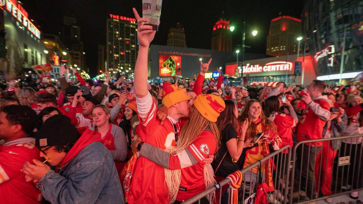 These Kansas City bars near the Chiefs parade route are hosting parties on Wednesday