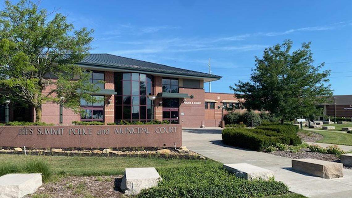 Lee’s Summit police officers responded to close to 1,500 mental-health crisis calls in 2022, more than double the number from 2021.