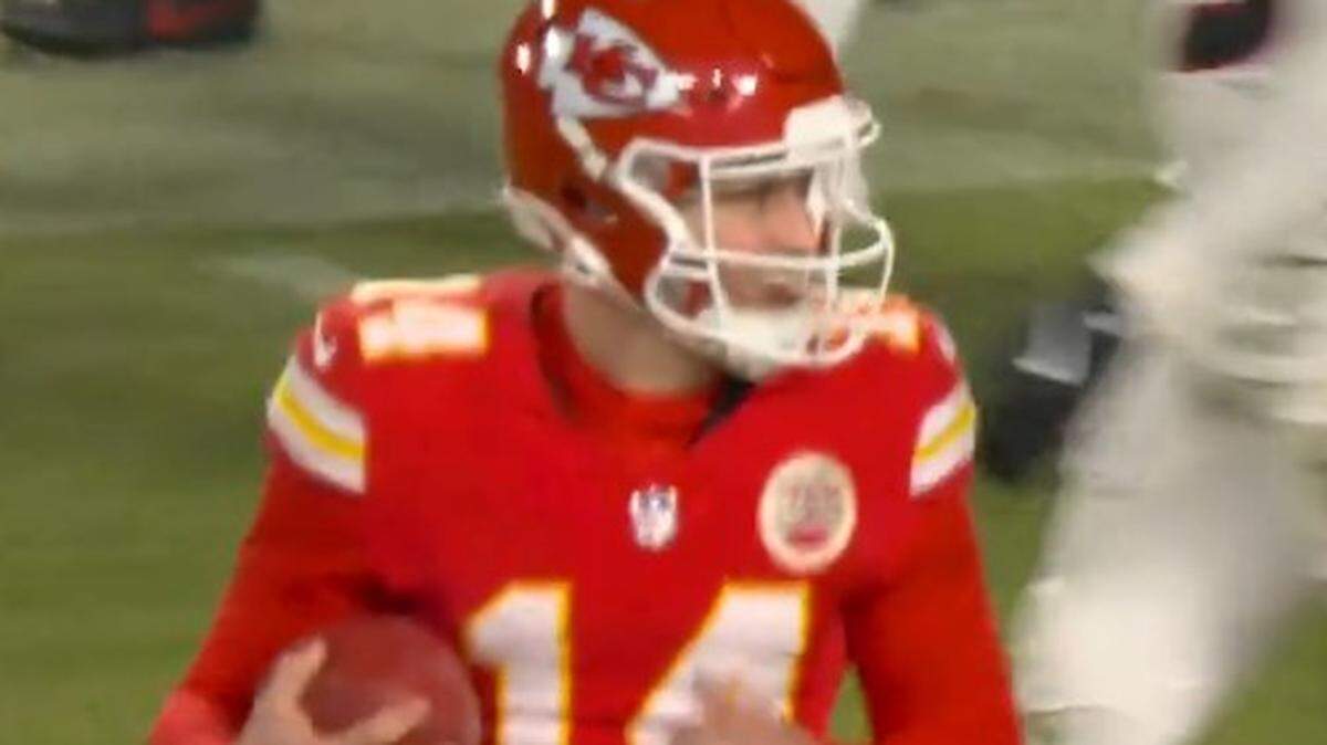 Chiefs punter Matt Araiza after the safety.