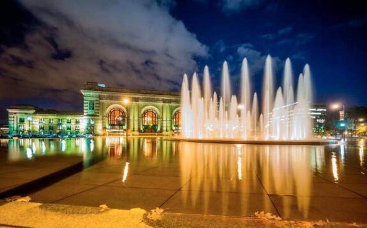 
Photo of the fountains in front of Union Station from the time-lapse video “Paris of the Plains.”
