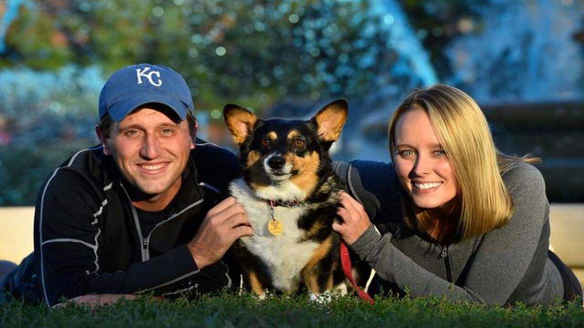Meet Lucy, the corgi now owned by Joe Onofrio and Katie Castan, the Royals fans who were going to get a puppy if the team won the Wild Card Game. On Tuesday they stopped by the J.C. Nichols Memorial Fountain, which is spurting blue water.