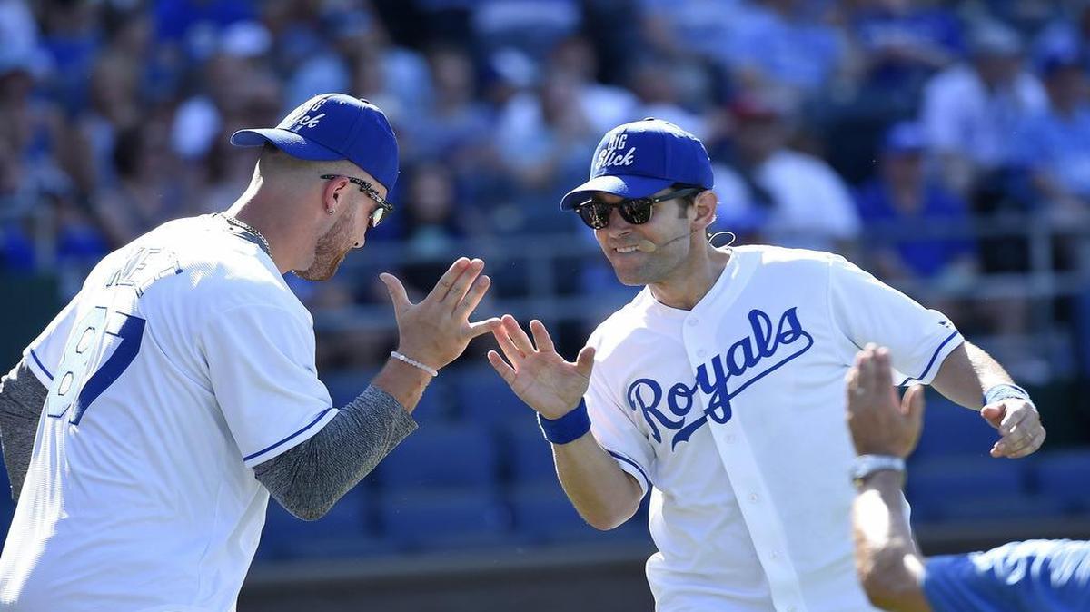 
Paul Rudd was congratulated by Kansas City Chiefs tight end Travis Kelce after scoring during Friday’s Big Slick celebrity softball game at Kauffman Stadium.
