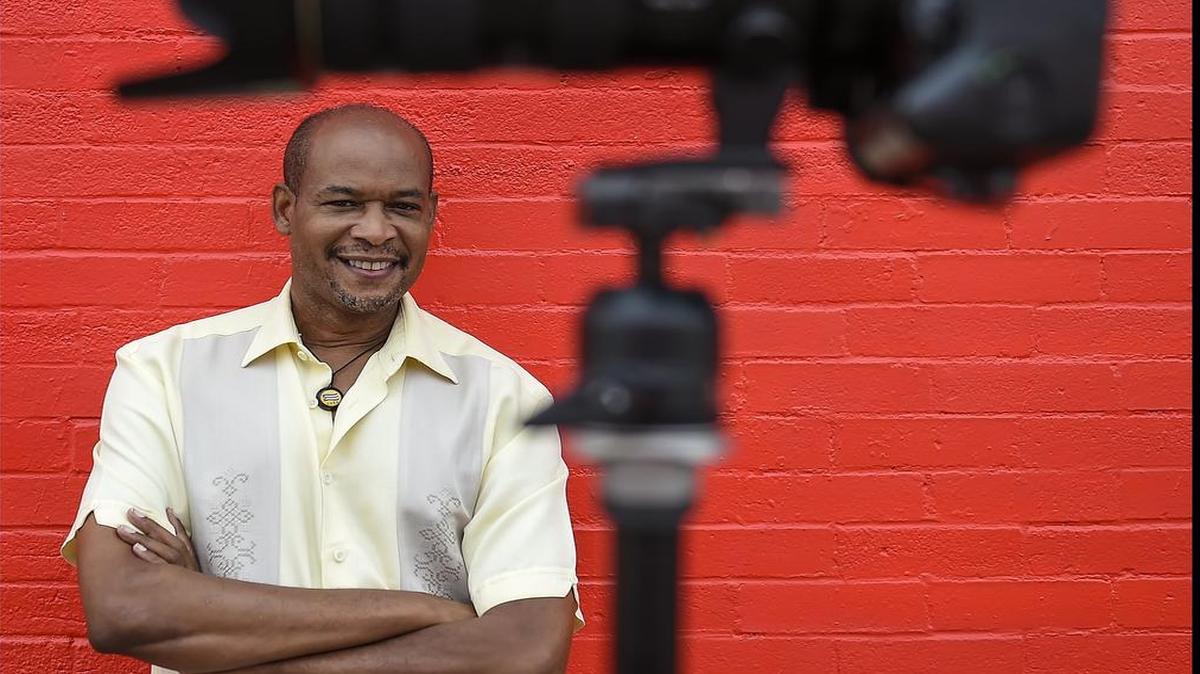 
“You would be hard-pressed to find another culture that is so honest and so real and so happy,” Byron Motley says about Cuba. Motley grew up in KC and makes frequent trips to the island nation. Below is his new book.
